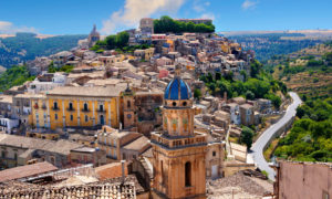 BJR2GY Santa Maria delli'Idria in the foreground and Ragusa Ibla Sicily behind